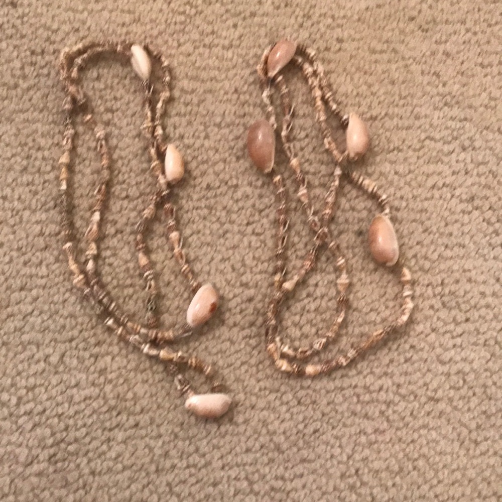 Long Seashell necklaces - Picture 3 of 3
